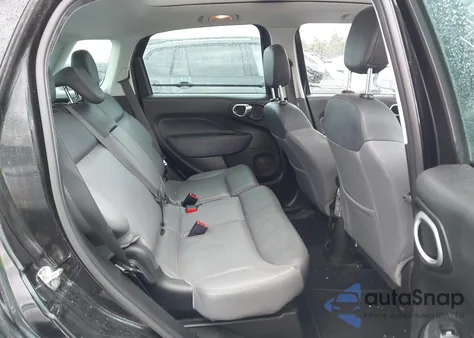 2017 Fiat 500L Lounge z USA, uszkodzony, nr VIN ZFBCFACH4HZ039378